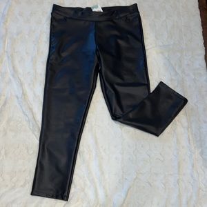 Black faux leather leggings